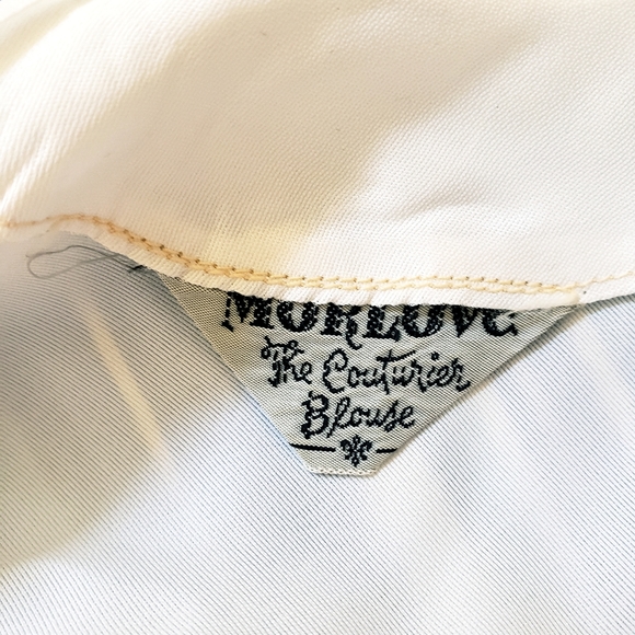 Vintage Courtier Blouse with Lace Detail - Picture 3 of 5